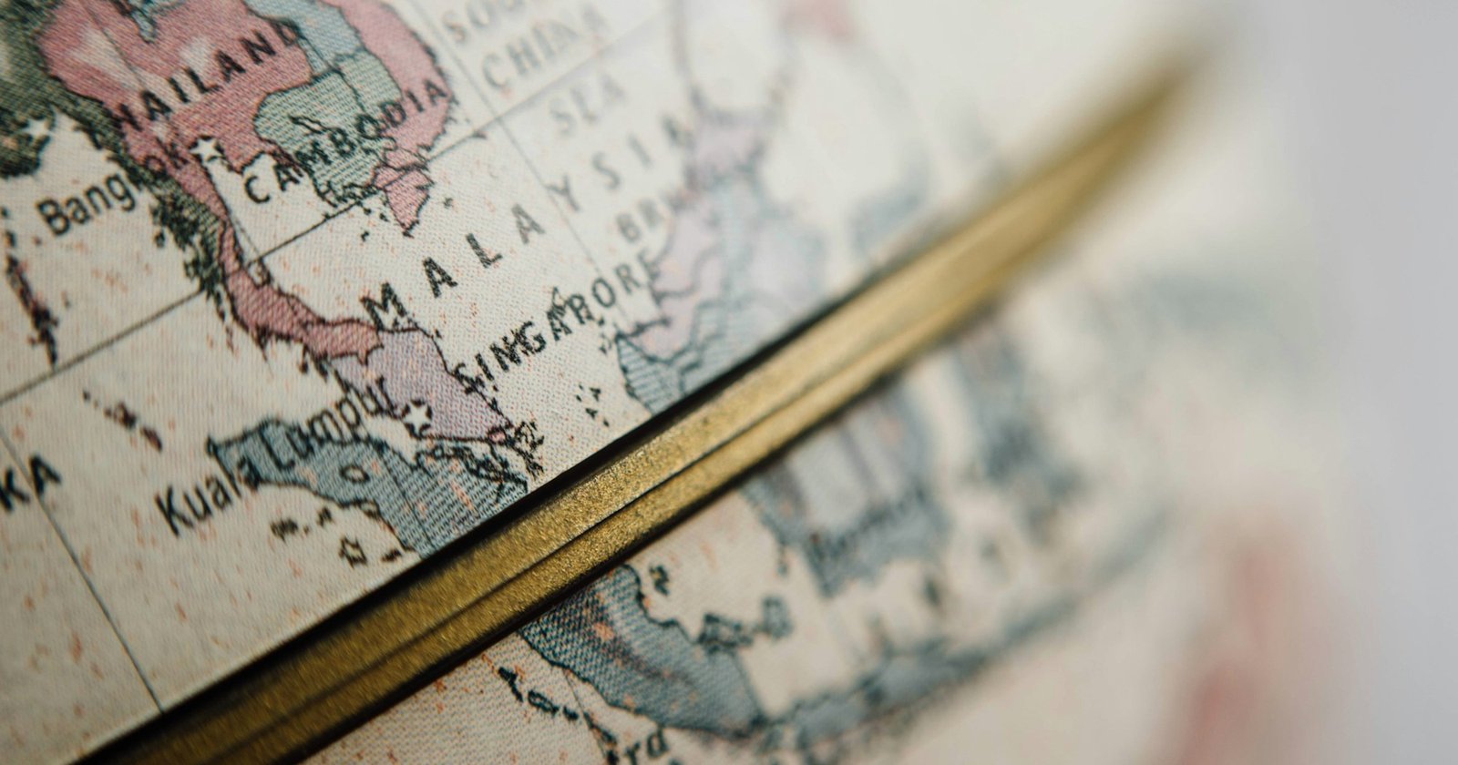 Суверенний і усміхнений: Як радість створює і відправляє місіонерів